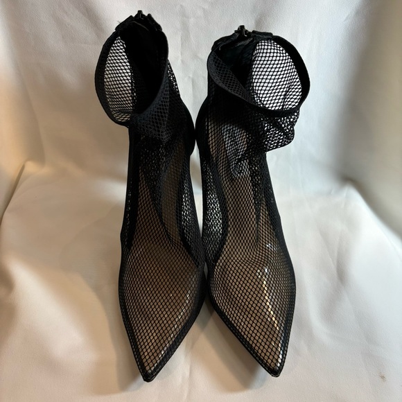 STEVE MADDEN Sz 8.5 Vielo Heels Mesh Wrapped Back Zipper Pointy Toe Black Suede - Picture 3 of 10